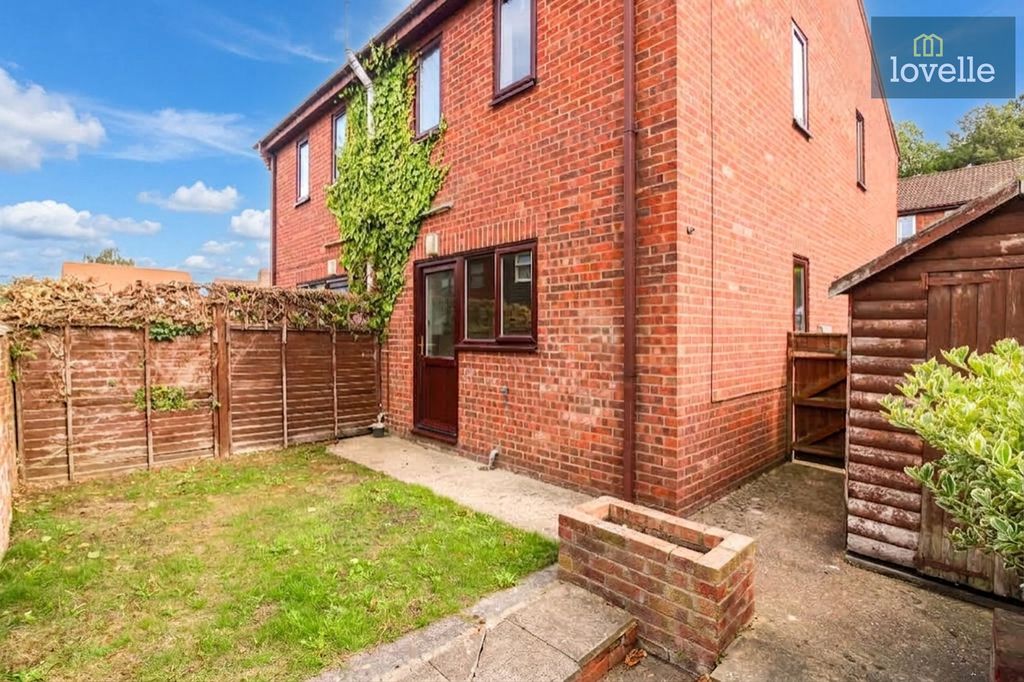 Property photo 2 of 14
