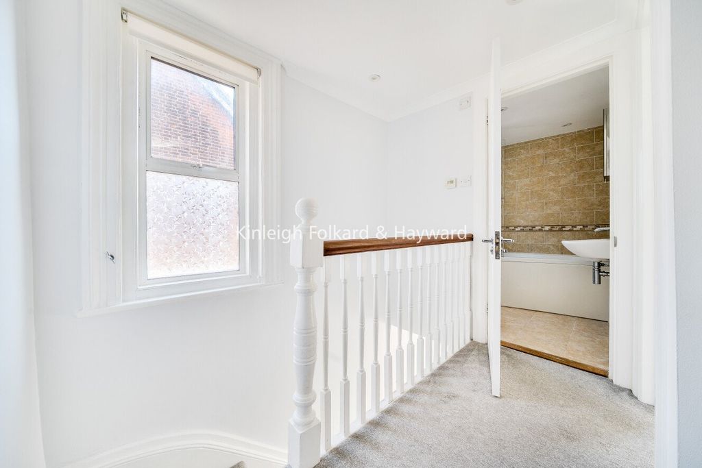 Property photo 2 of 7 Picture No. 09