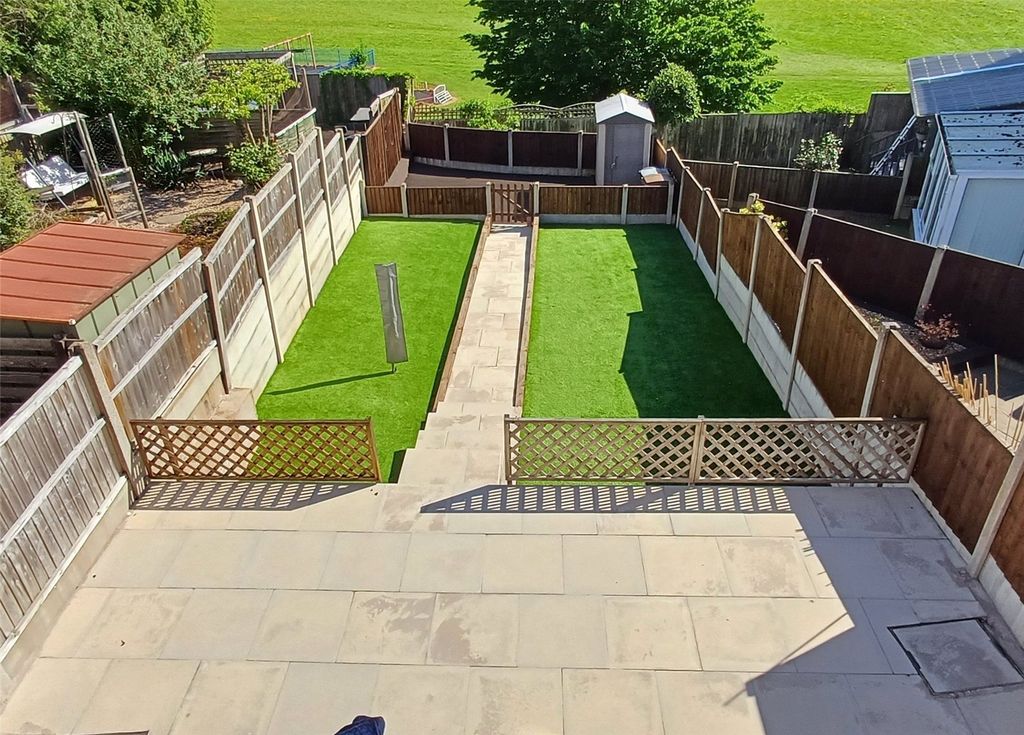 Property photo 2 of 22 Picture No. 29