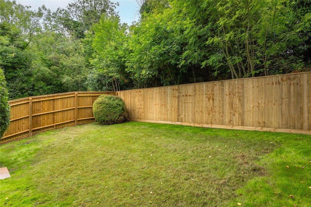 Property photo 2 of 16 No 4 Garden