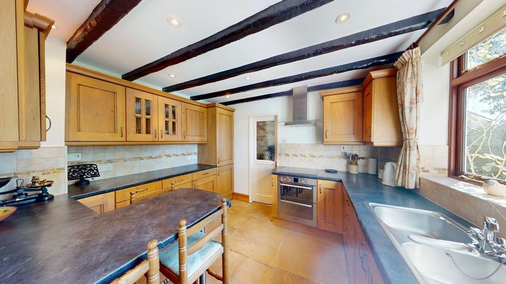 Property photo 2 of 35 Kitchen
