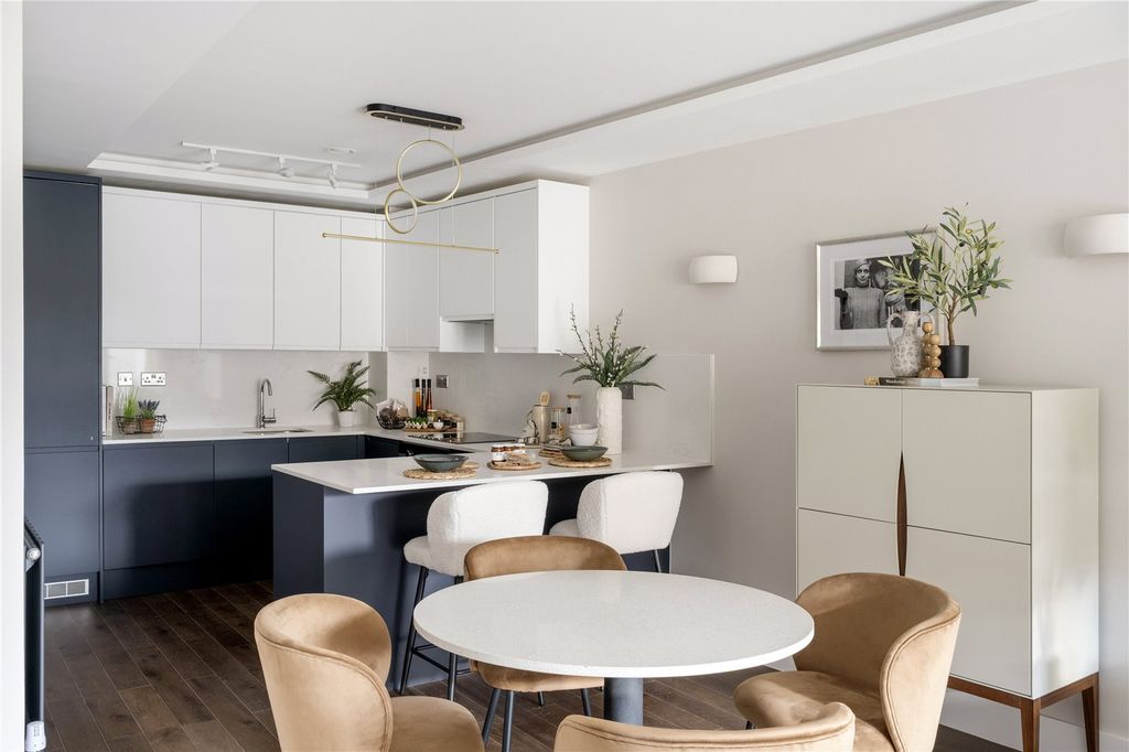 Property photo 2 of 10 Picture No. 01