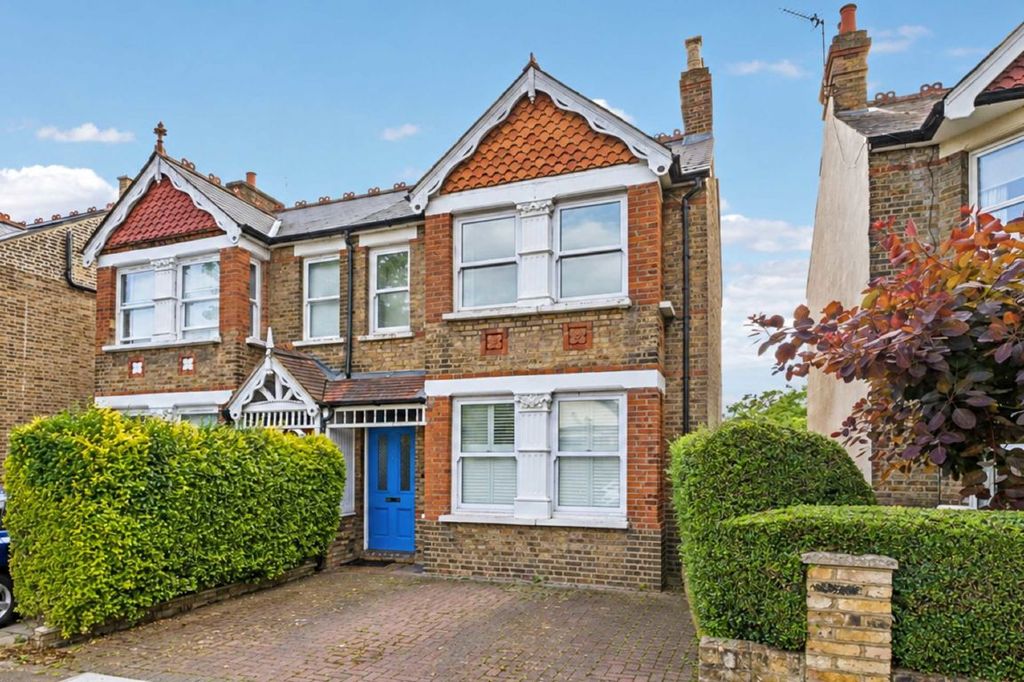 Property photo 1 of 7