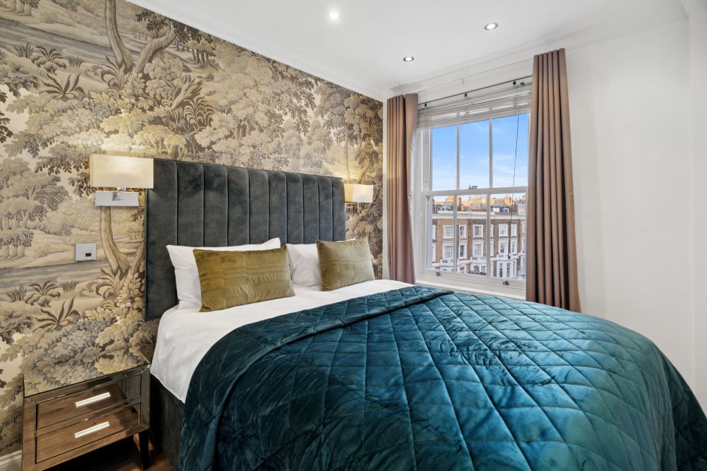 Property photo 3 of 13 Picture 4