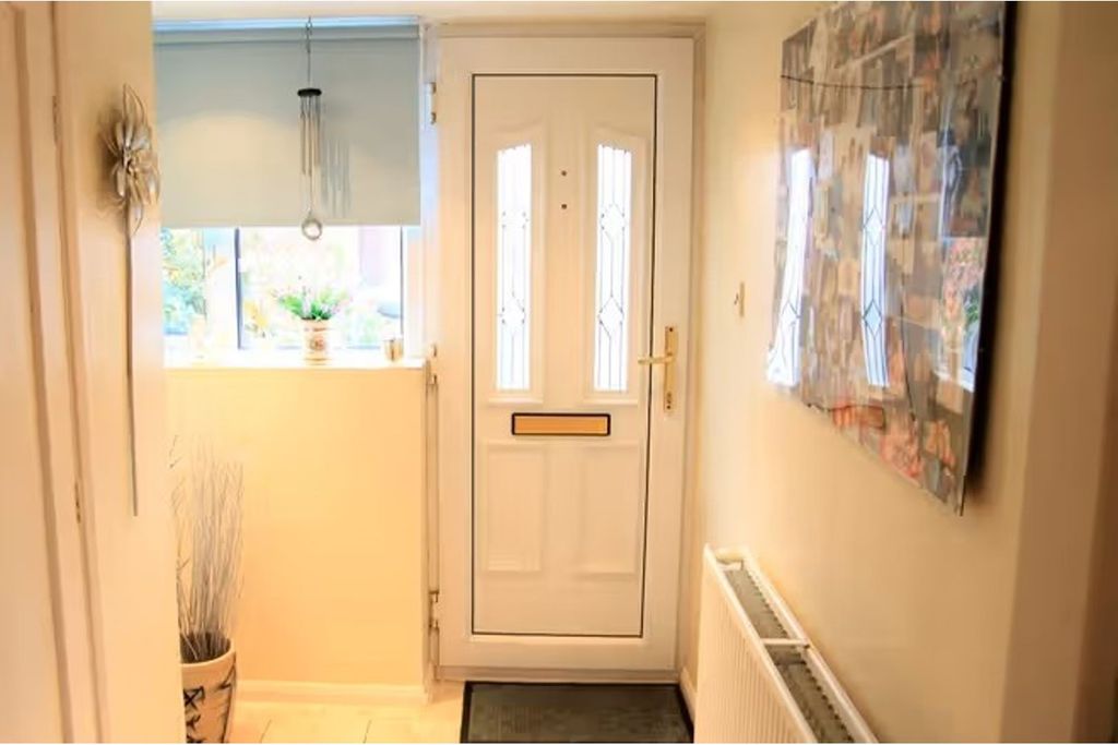 Property photo 2 of 7