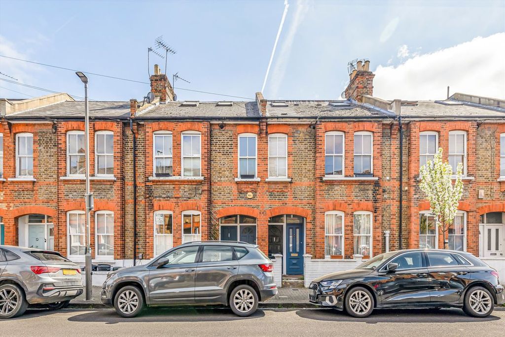 Property photo 1 of 8