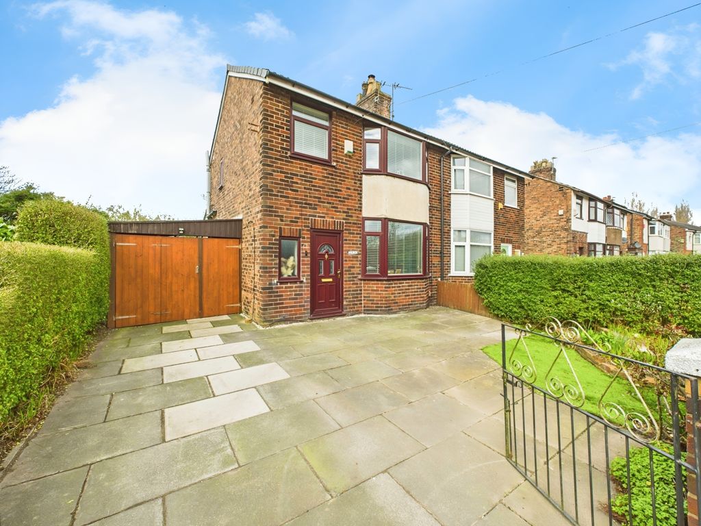 Property photo 1 of 32