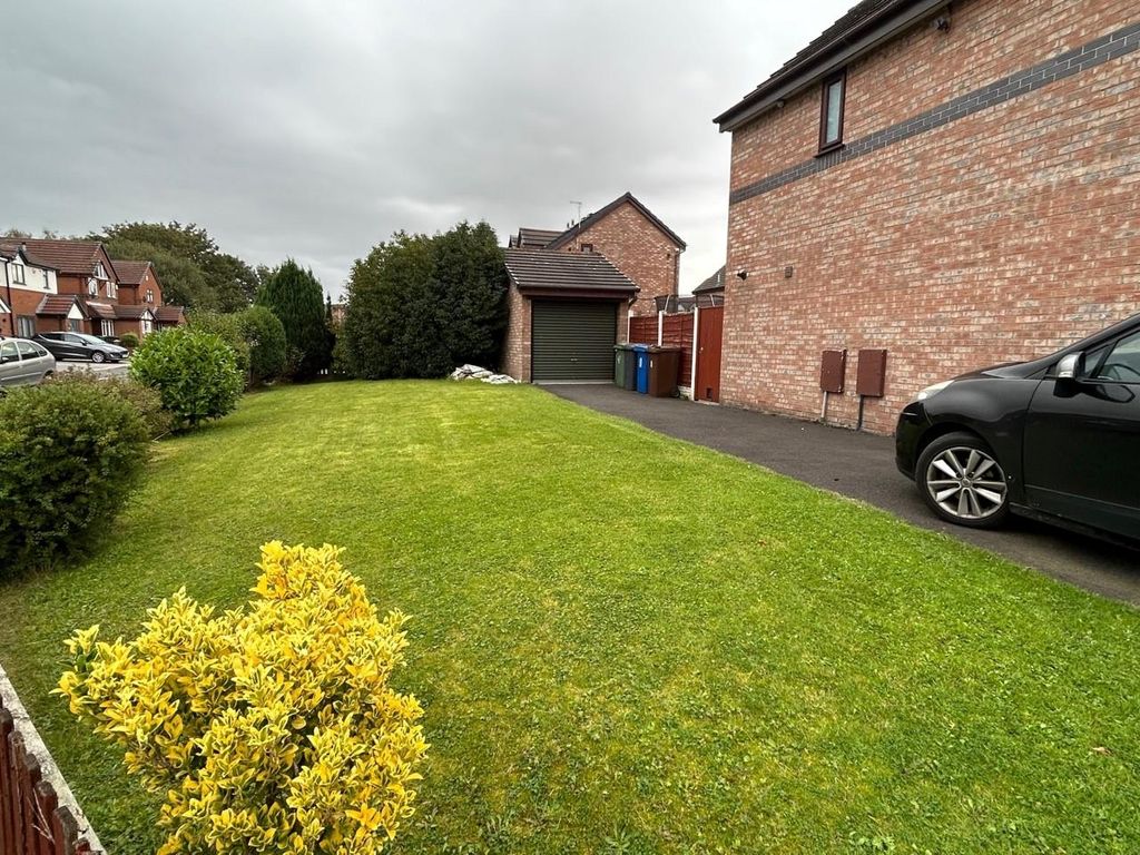 Property photo 3 of 16 Side 2.Jpg