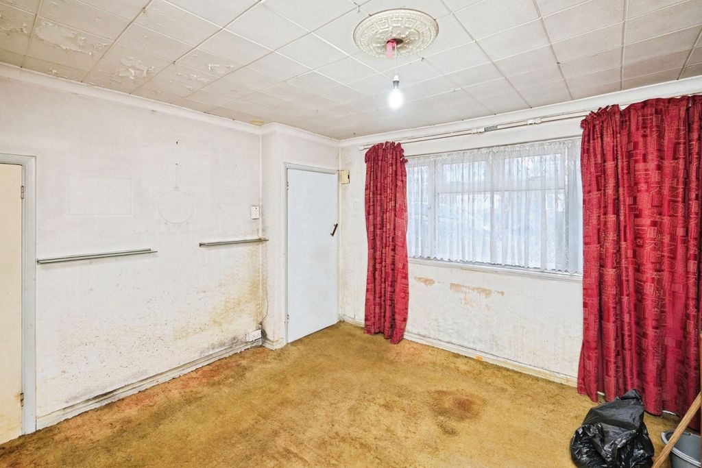 Property photo 3 of 20 Pbox-Img.Jpg