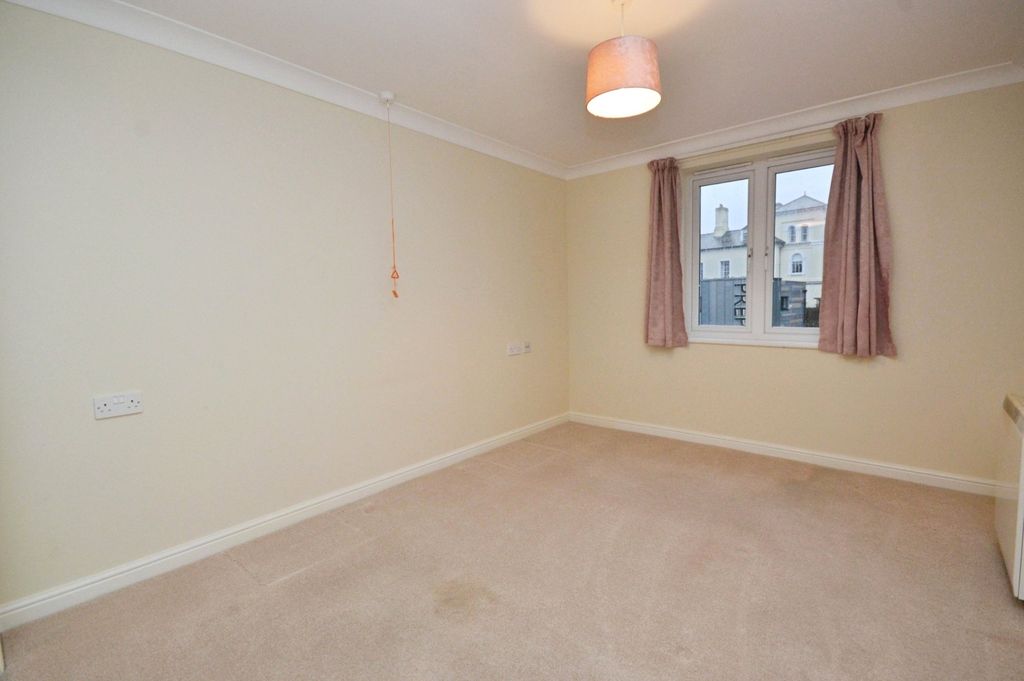 Property photo 3 of 10 Picture No. 08