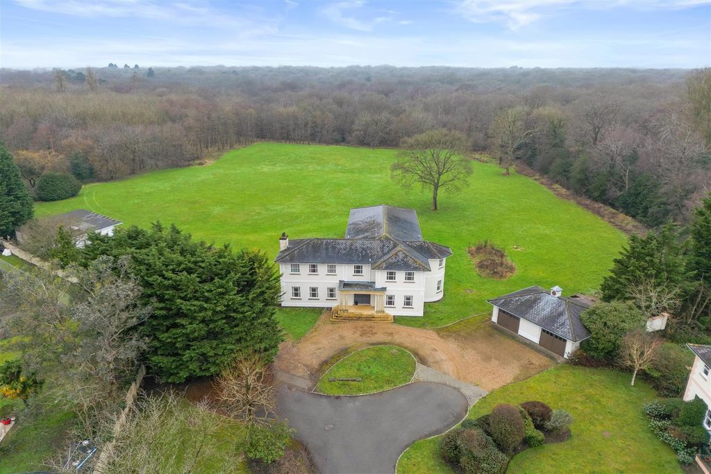 Property photo 1 of 8