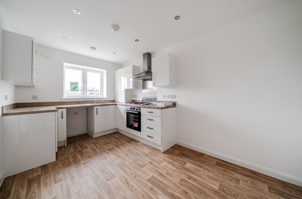 Property photo 2 of 13 1439069-6-69Ccf65F79Ffe