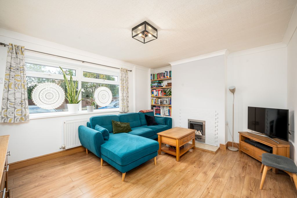 Property photo 3 of 26 03