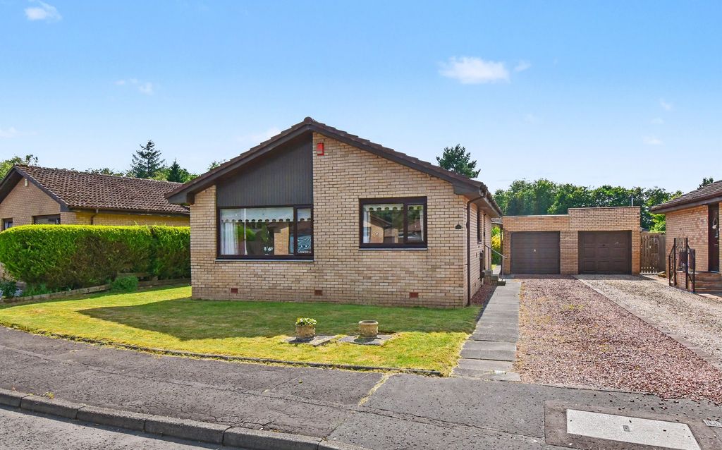 Property photo 1 of 17 Exterior 1