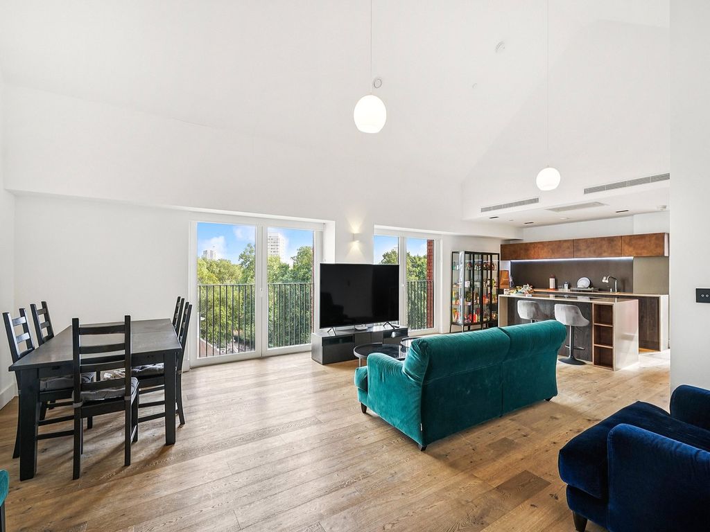 Property photo 1 of 21 Exchange Gardens