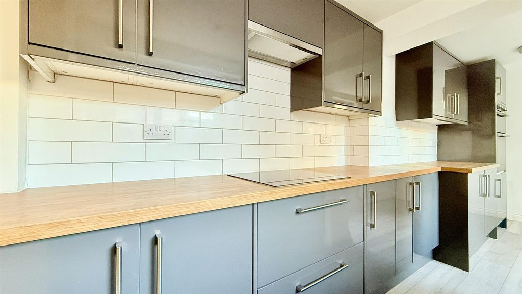 Property photo 2 of 17 Fullsizerender-1.Jpeg