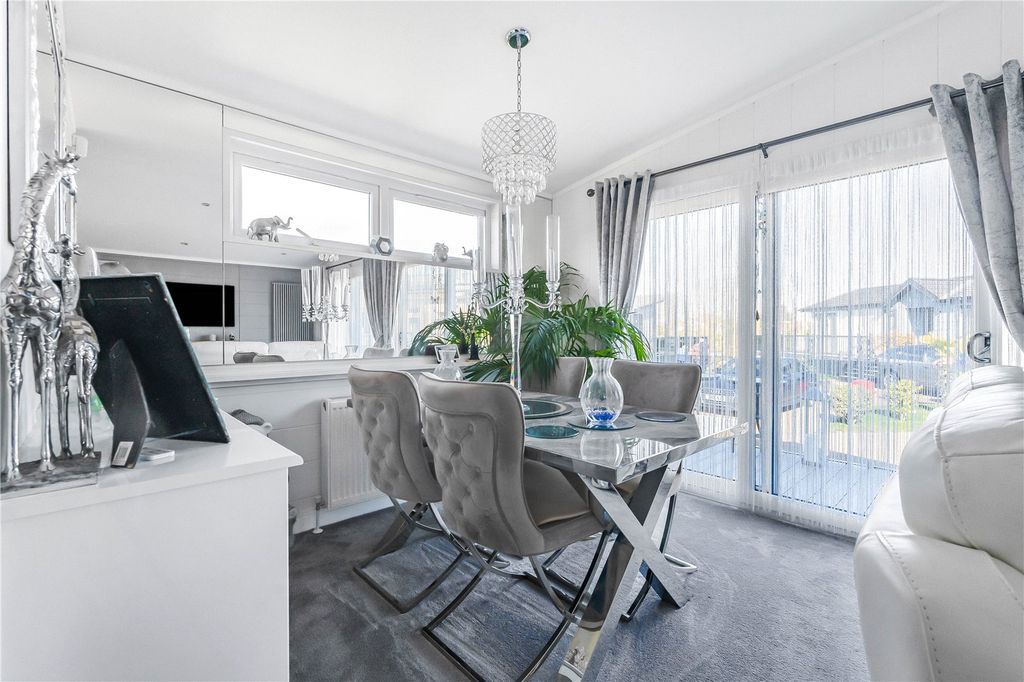 Property photo 3 of 16 Reception Room