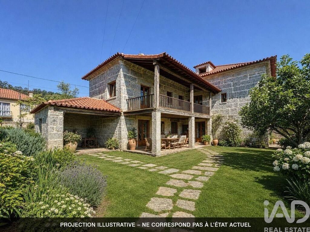 Property photo 2 of 32