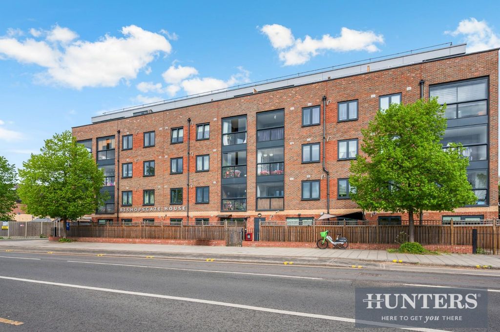 Property photo 2 of 12 Bishopsgate House, 23.Jpg