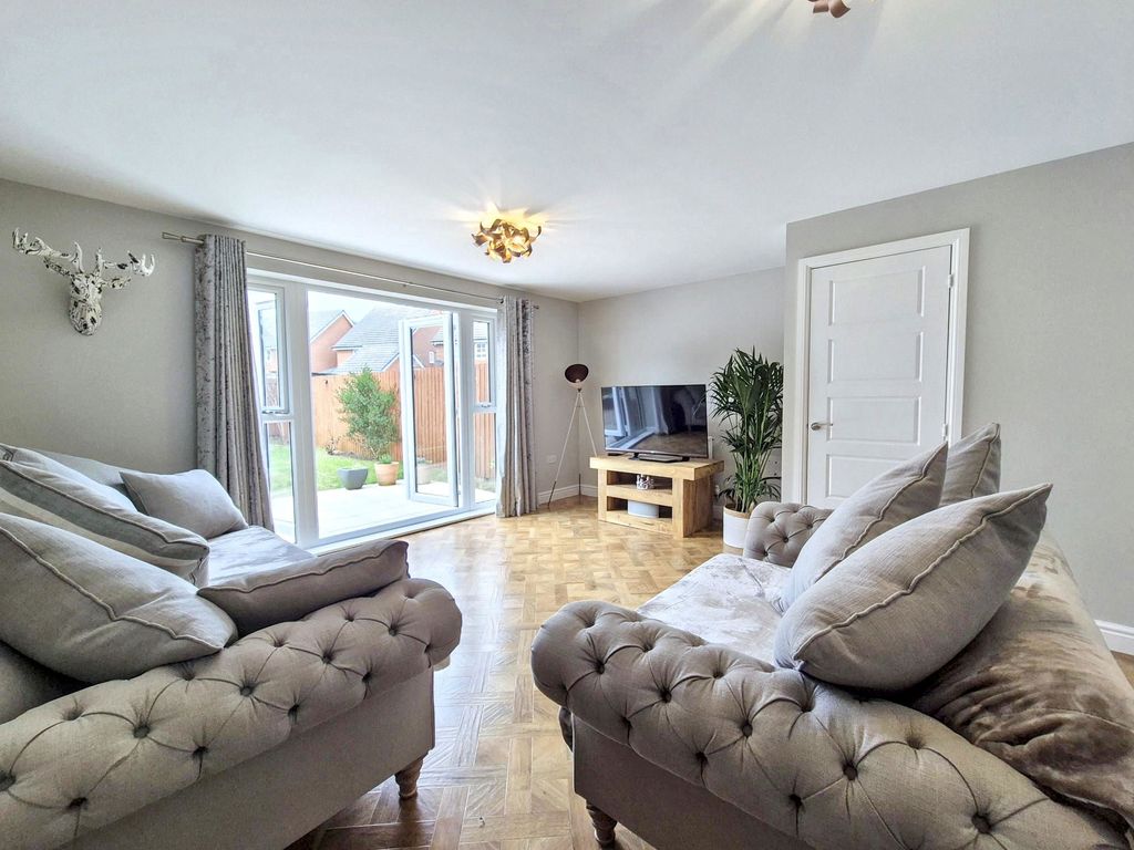 Property photo 3 of 25