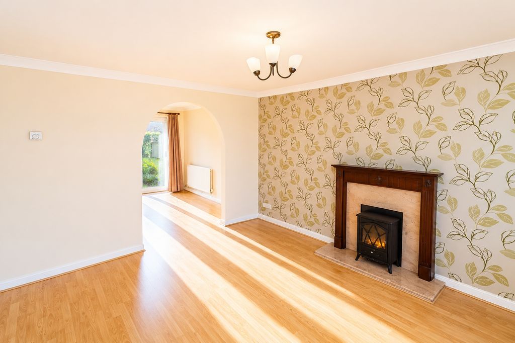 Property photo 3 of 11 Picture No. 12