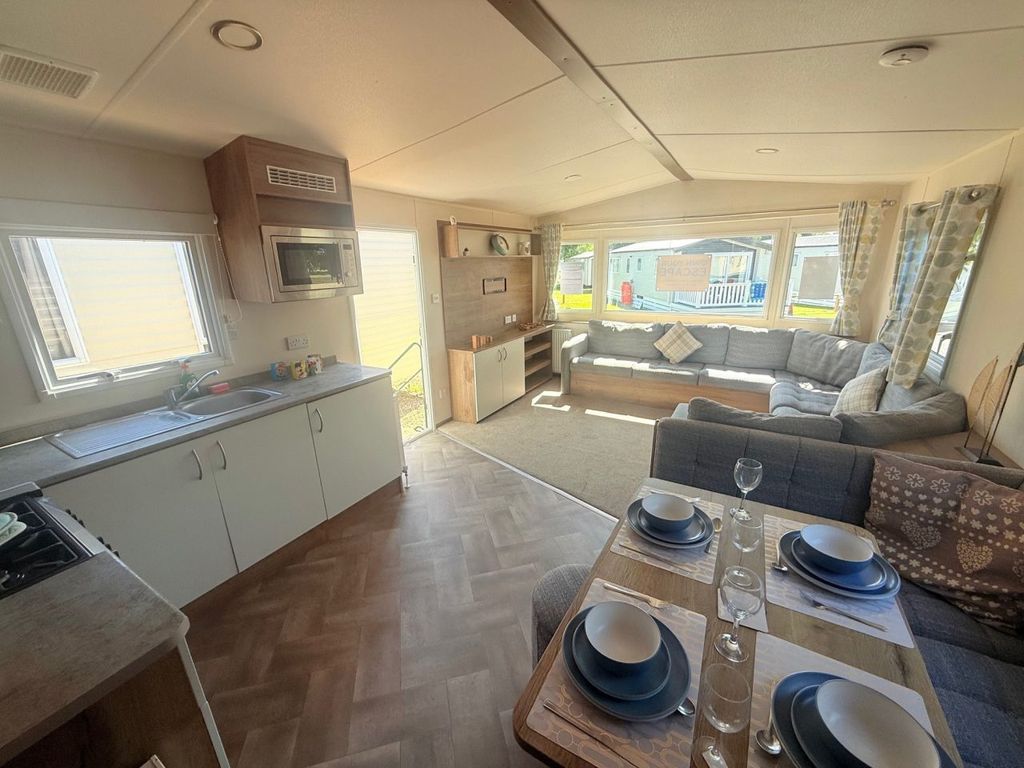 Property photo 2 of 9 Abi Trieste 2020 Car0062263 111061048.Jpeg