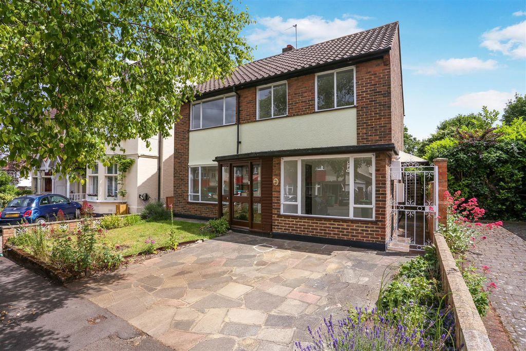 Property photo 1 of 24 1715235597 - 4A Highfield Road, Sm1 - 1.Jpg