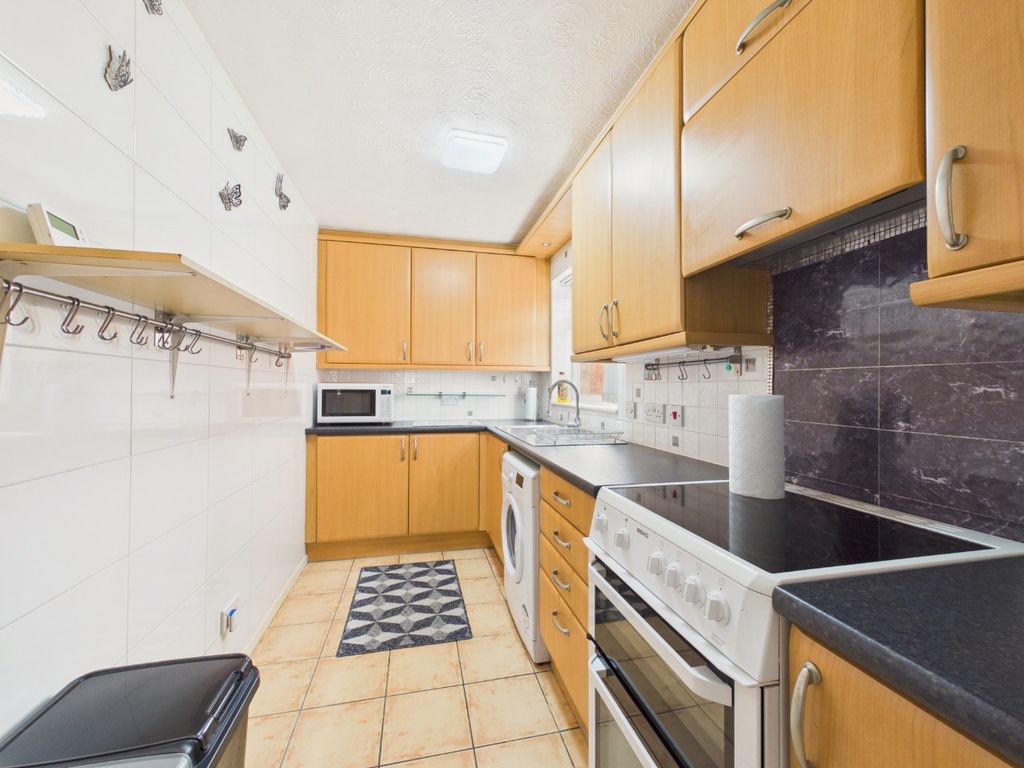 Property photo 3 of 9 5104547