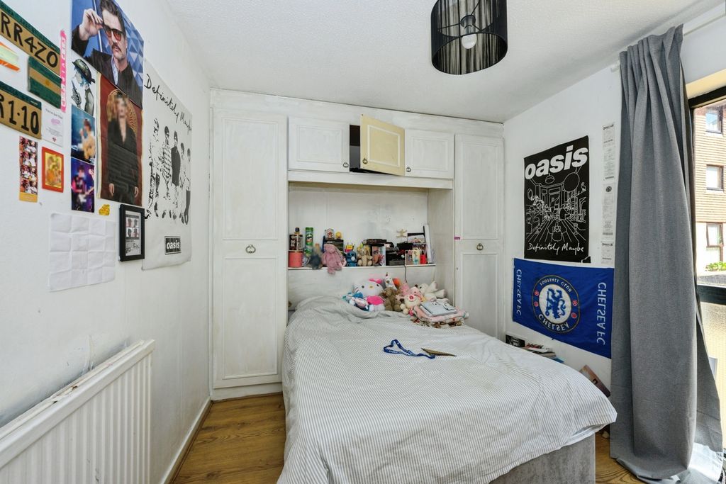 Property photo 3 of 12 Pbox-Img.Jpg