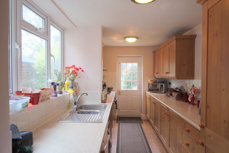 Property photo 3 of 12 Photo 9
