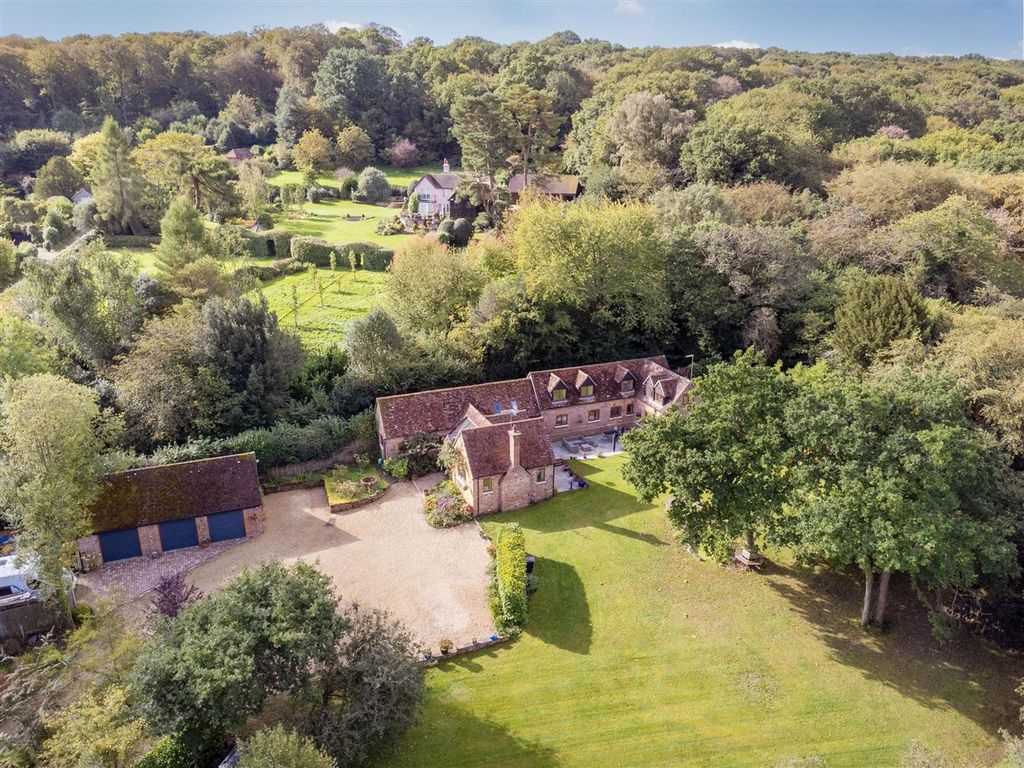 Property photo 1 of 18