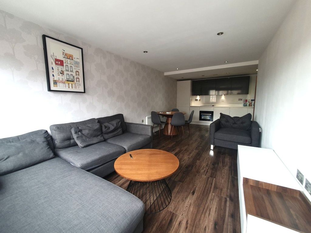 Property photo 2 of 8 Picture No. 11