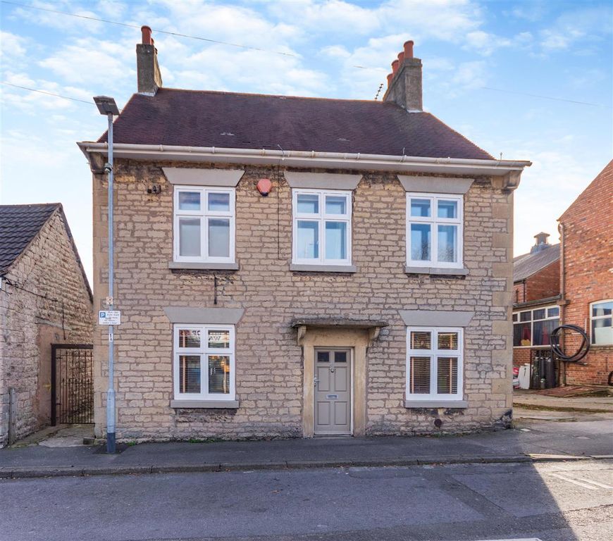 Property photo 1 of 38 8627605-Exterior01.Jpg