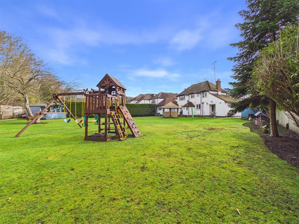 Property photo 3 of 22