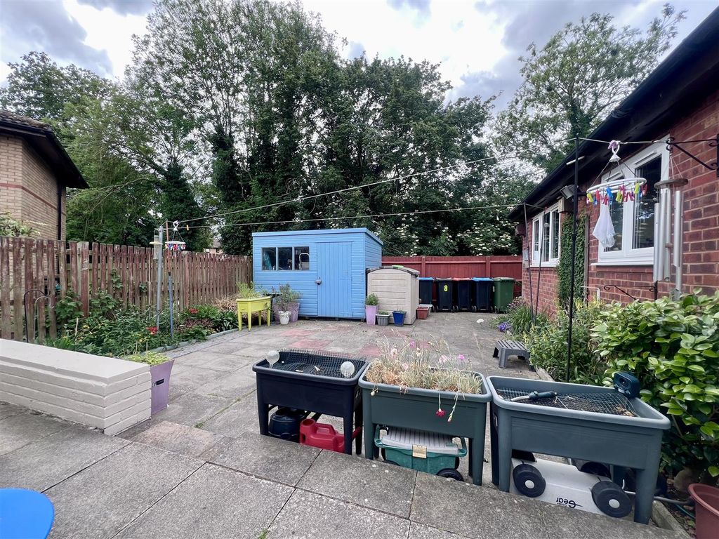 Property photo 2 of 15