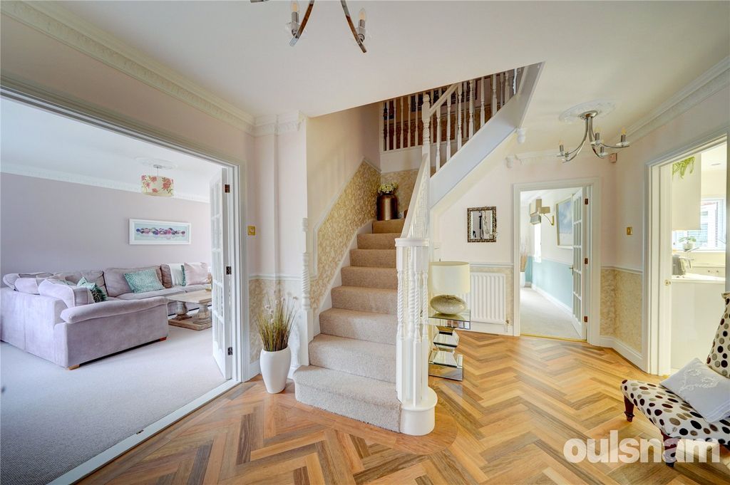 Property photo 3 of 35 Picture No. 18