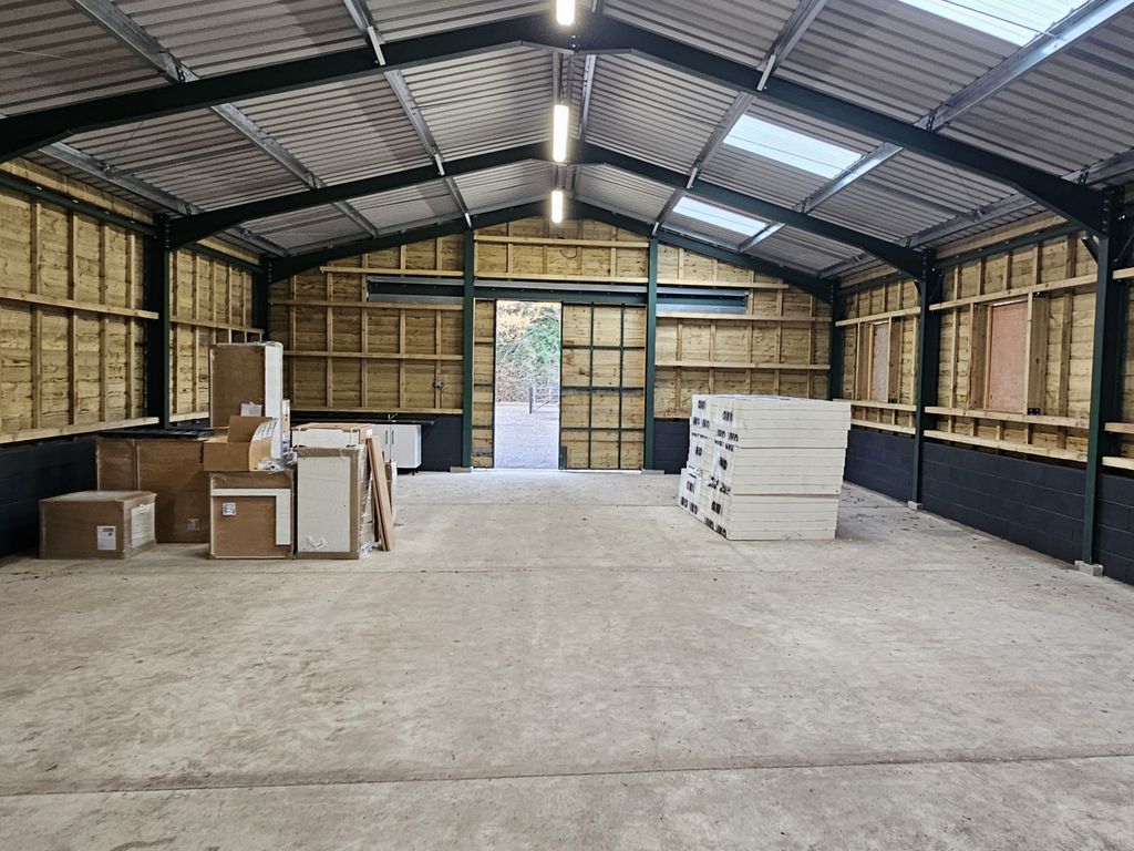 Property photo 3 of 5