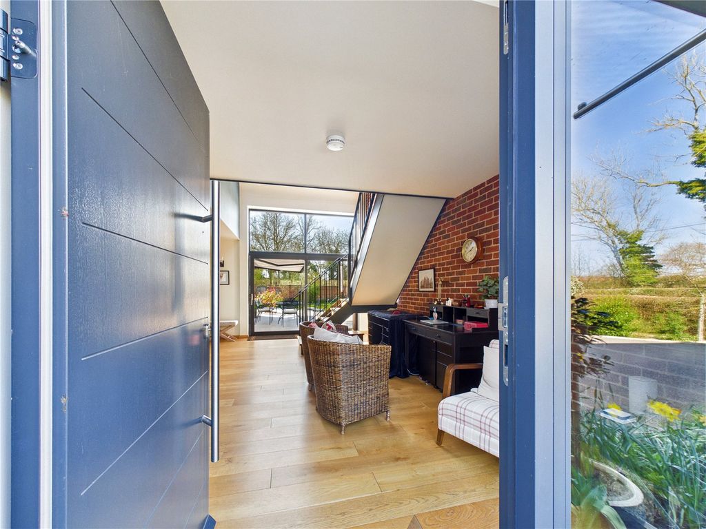 Property photo 3 of 34 Picture No. 04