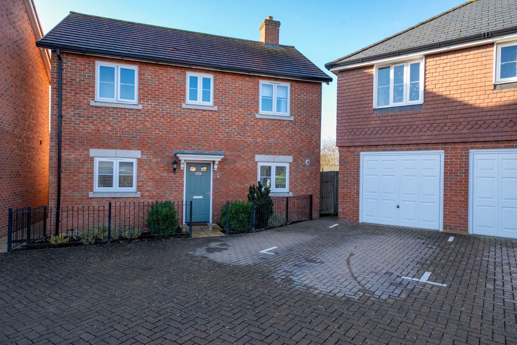 Property photo 1 of 25