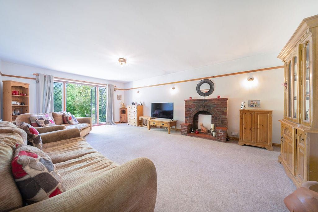 Property photo 3 of 15