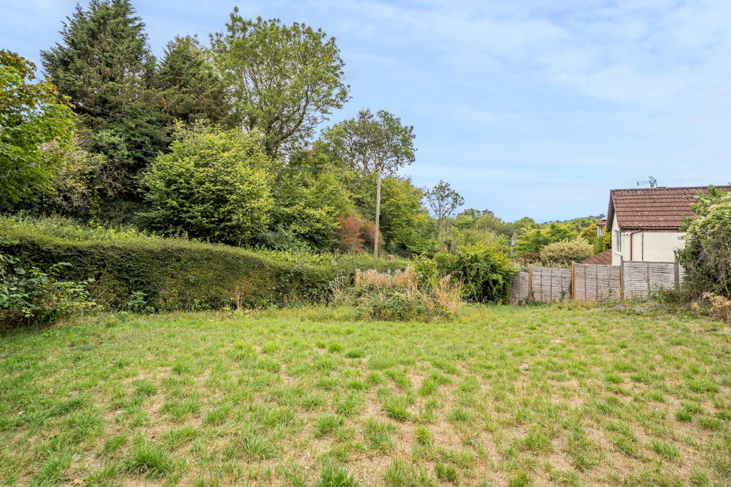Property photo 2 of 15 Garden