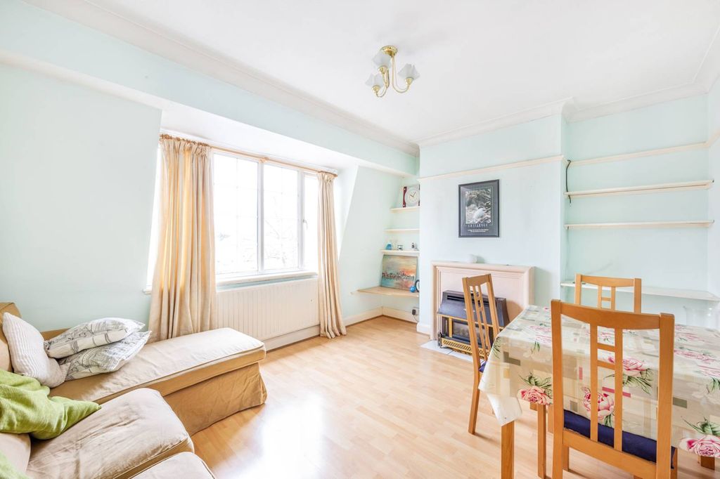 Property photo 2 of 7