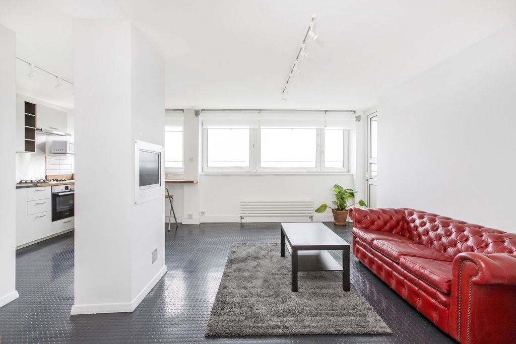 Property photo 1 of 9 1