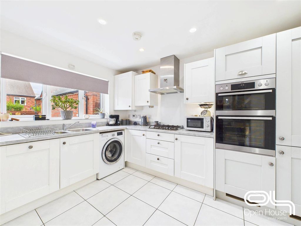 Property photo 3 of 26 Kitchen Diner