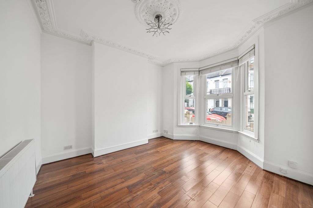 Property photo 1 of 11 63 Hartismere Road, Sw6, Martin & Co, Web (13)