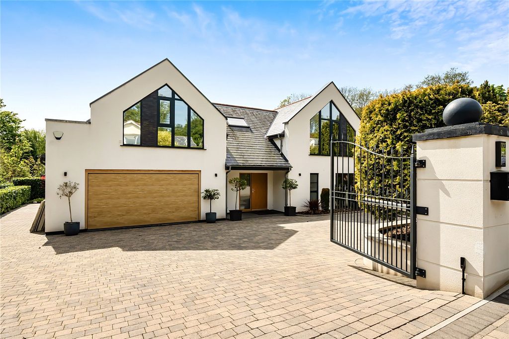 Property photo 1 of 41 Picture No. 08