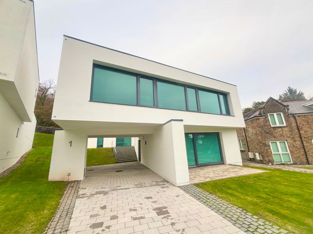 Property photo 1 of 39