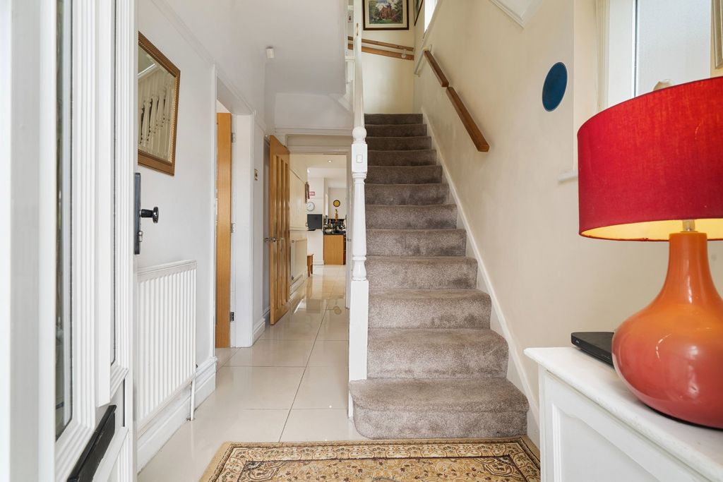 Property photo 2 of 35
