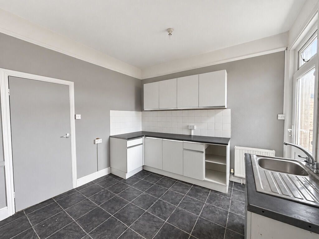 Property photo 2 of 11 Photo 9