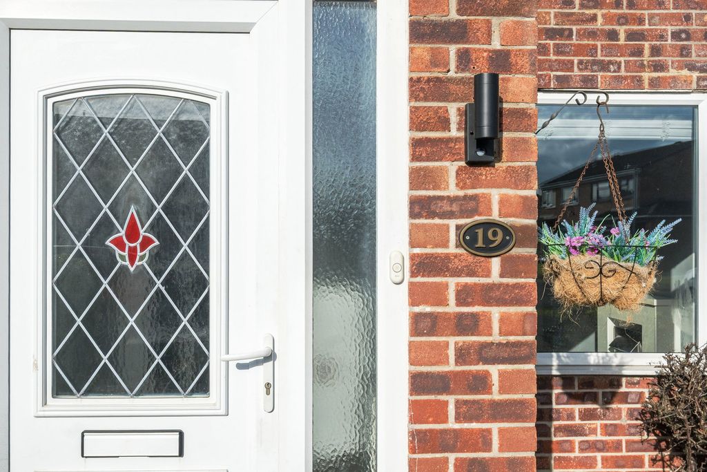 Property photo 1 of 22